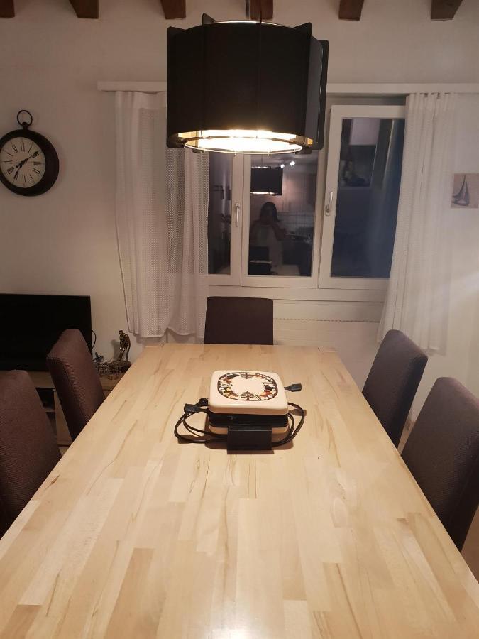 Curtinfess Franklin Apartment Bivio Luaran gambar